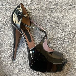 Authentic Gucci heels